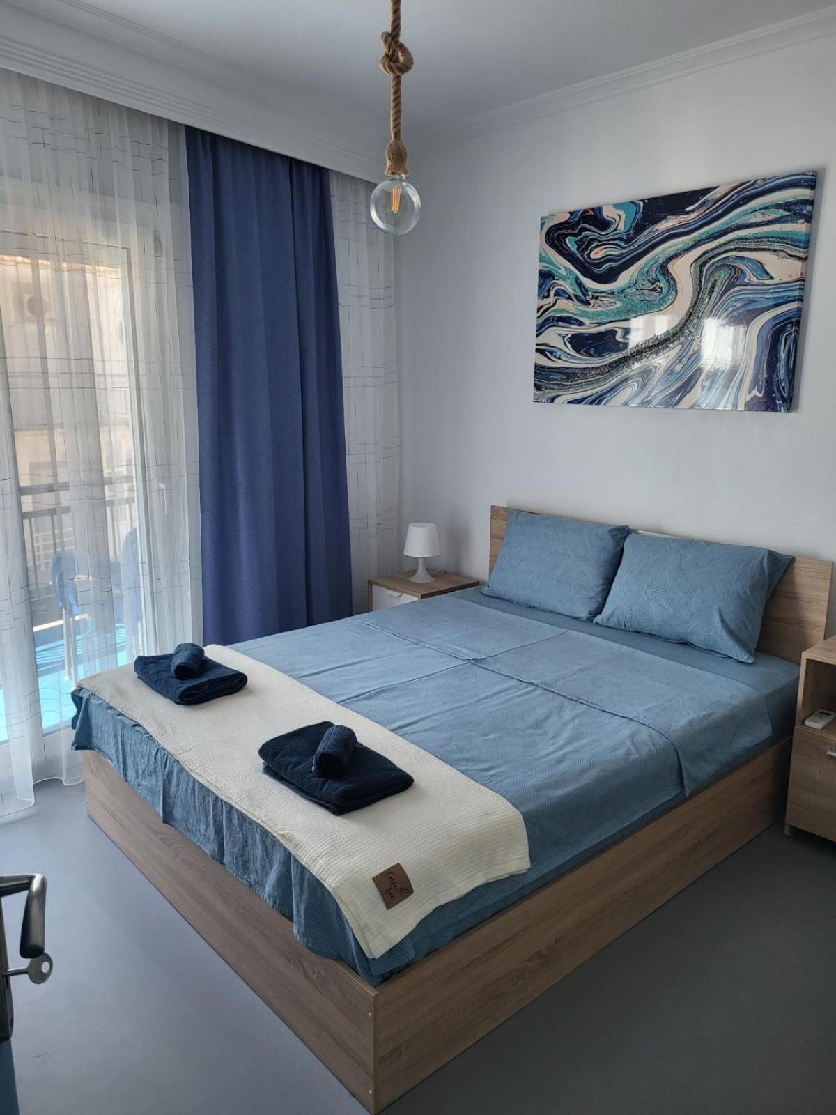 Upper Deck Apt. Leilighet Néa Péramos Eksteriør bilde
