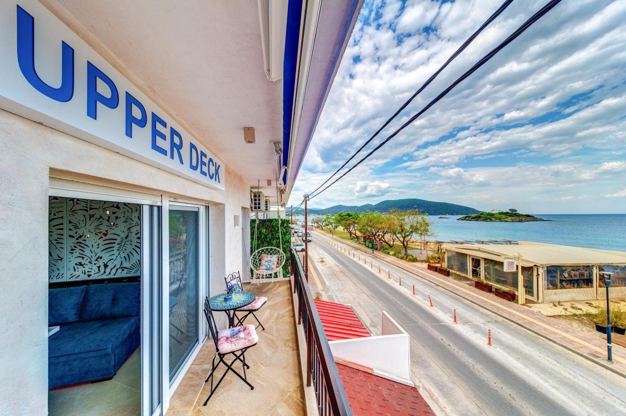 Upper Deck Apt. Leilighet Néa Péramos Eksteriør bilde
